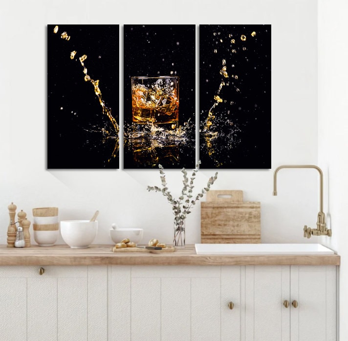 Whiskey Splash Canvas Print Wall Art, Whiskey artwork Whiskey Wall Art Décor For Home, Drink Art Panels For Office, Bar Wall Art